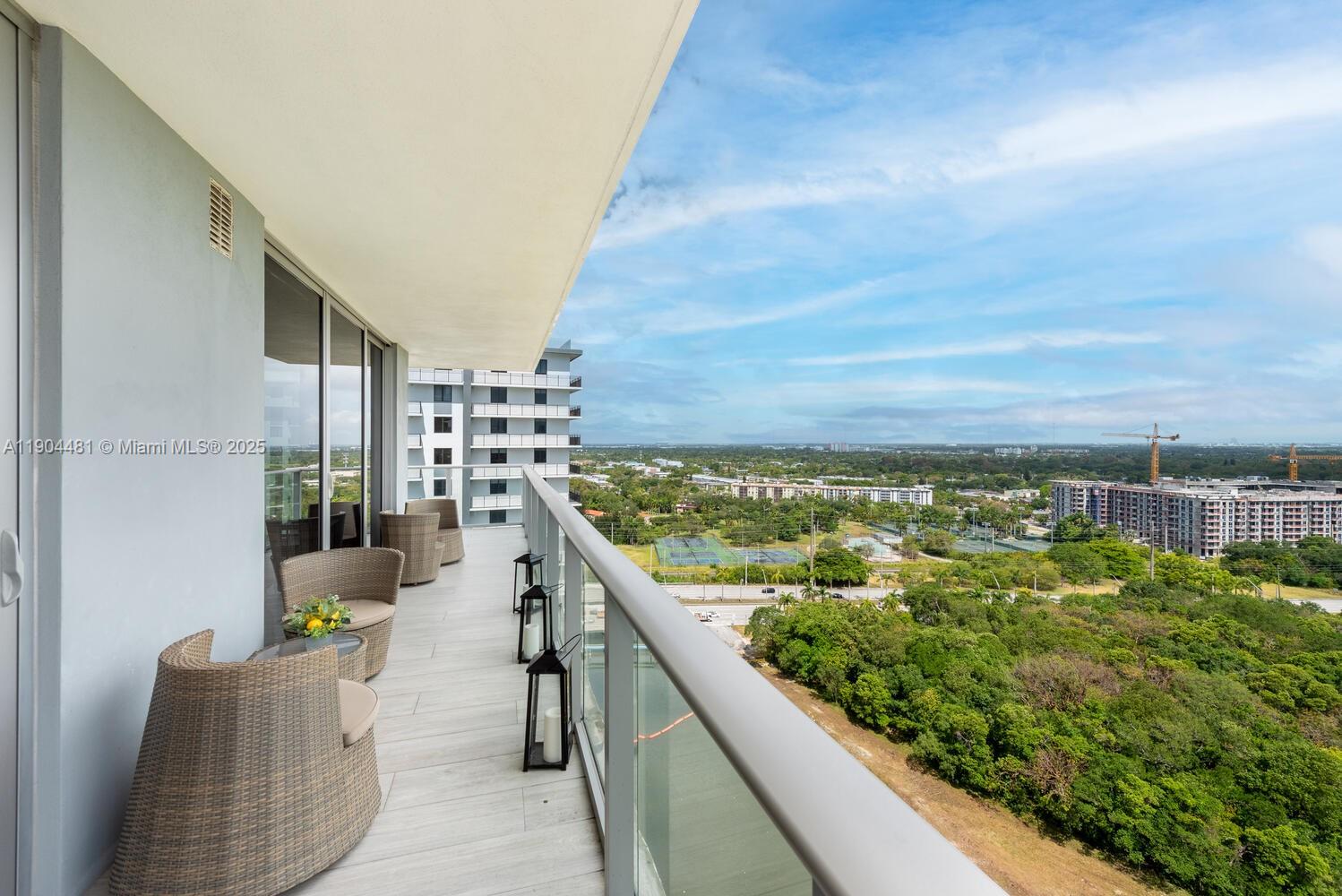 THE HARBOUR NORTH CONDO - Residential Lease