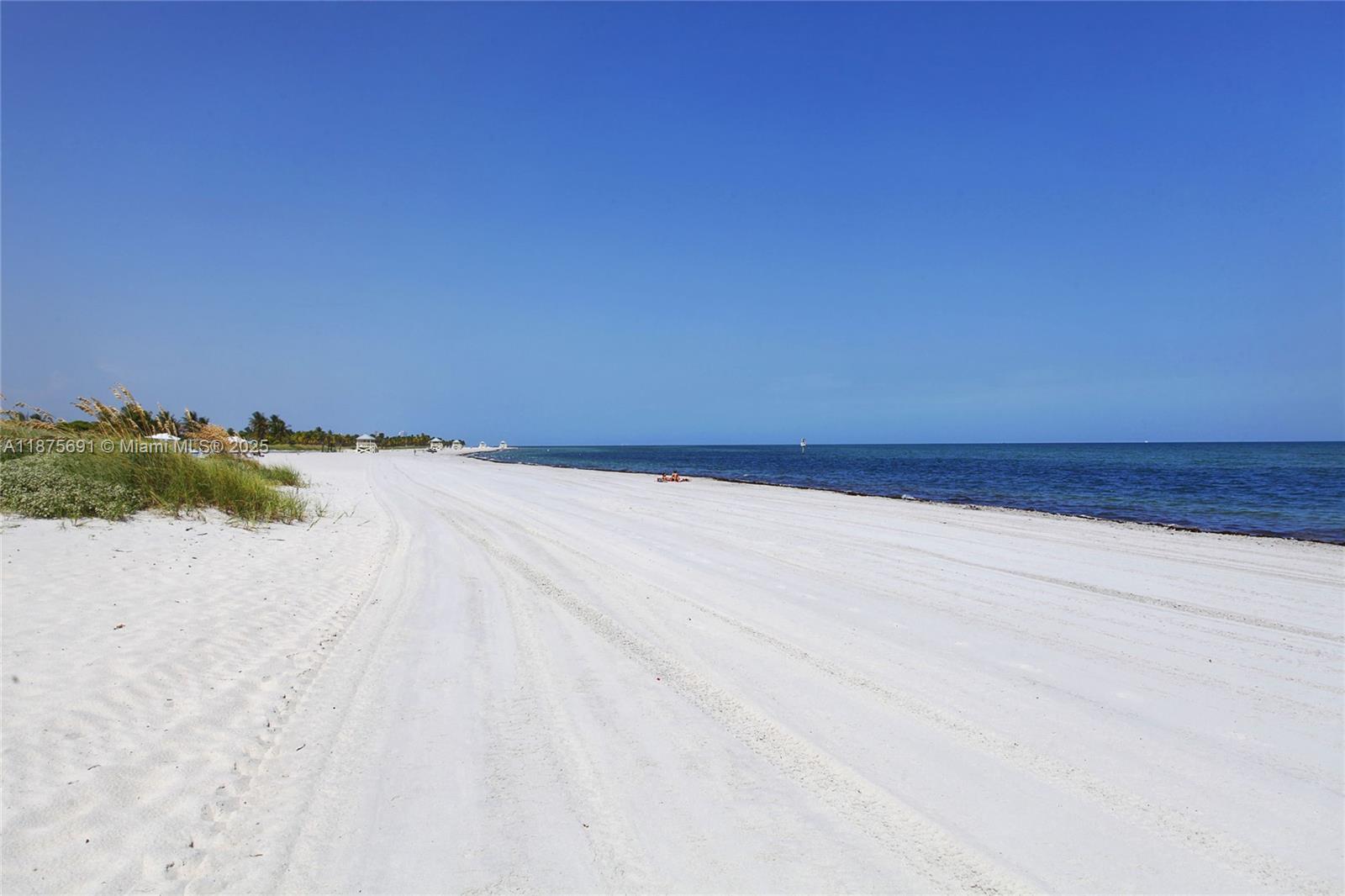 ISLAND HOUSE APT INC - CO - Residential