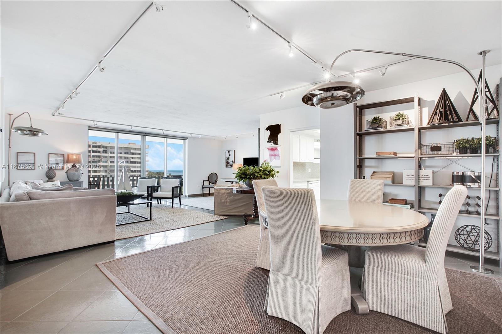 ISLAND HOUSE APT INC - CO - Residential