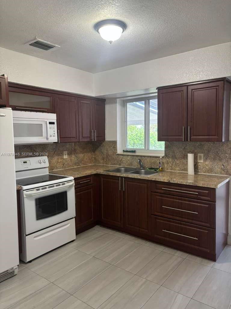 1170 NW 90th St 1170