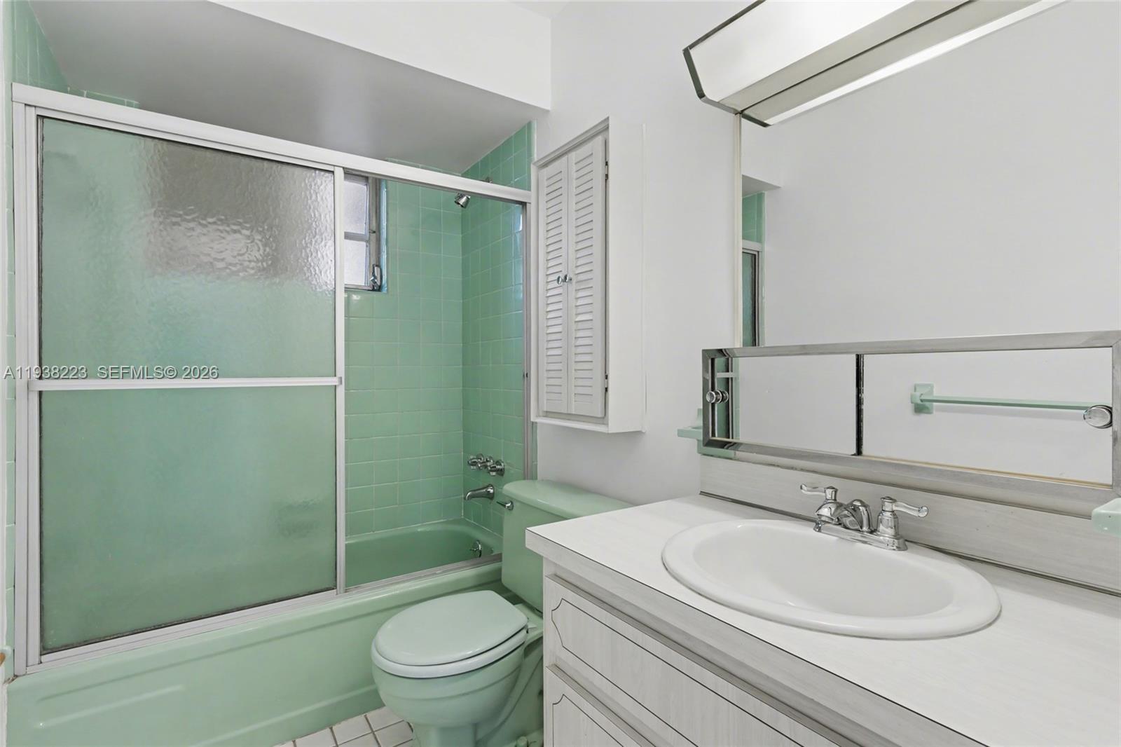 HOLIDAY VILLAGE SEC TWO - Residential