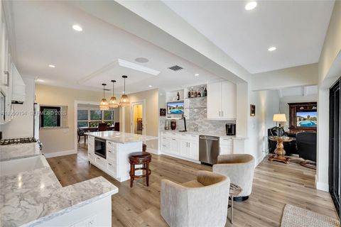 2832 NE 26th St Fort Lauderdale FL 33305