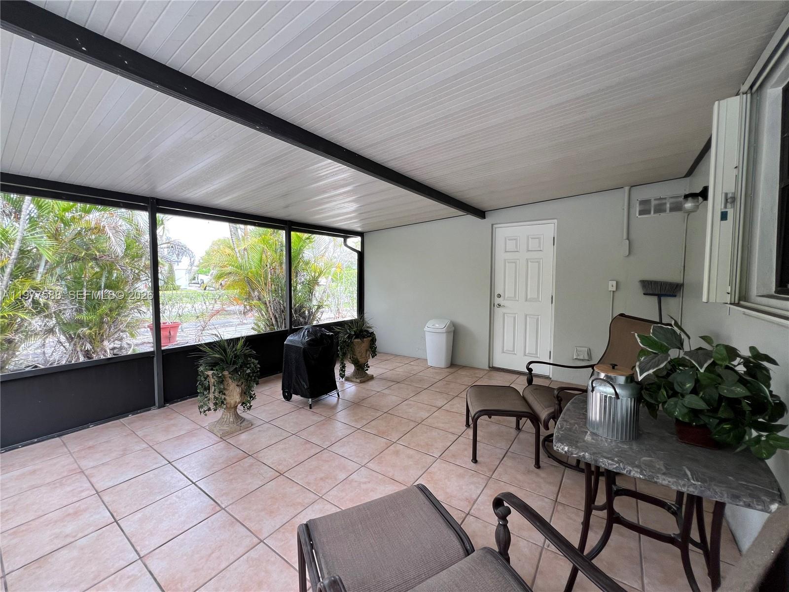 PALM SPRINGS NORTH SEC N - Residential