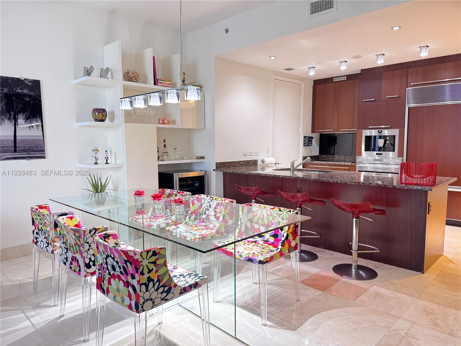 TDR TOWER I CONDO - Residential