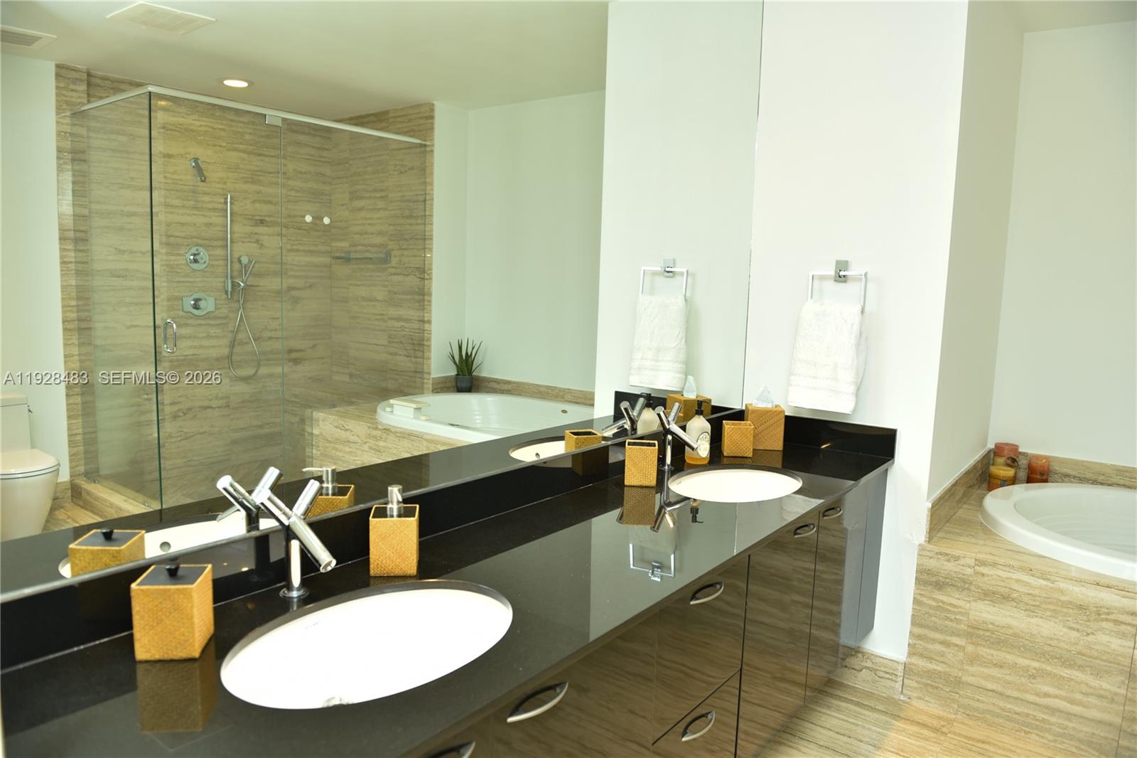 TDR TOWER I CONDO - Residential