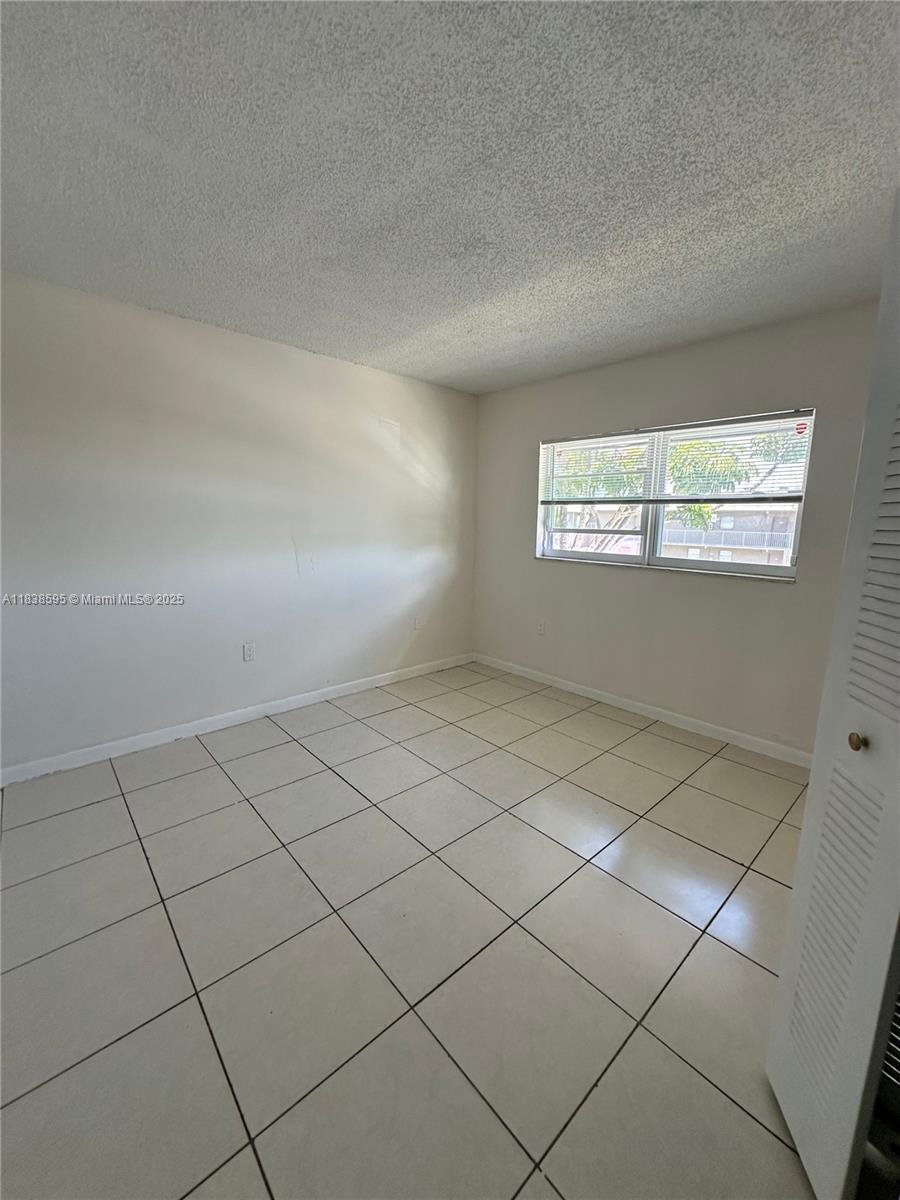 651 NW 177th St 220