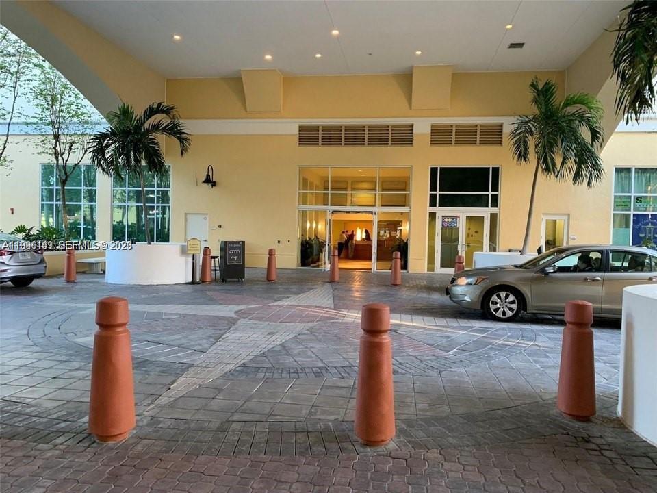 TOSCANO CONDO - Residential Lease