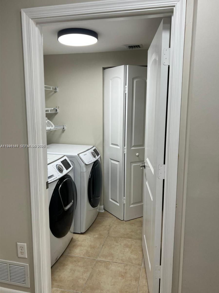 TOSCANO CONDO - Residential Lease