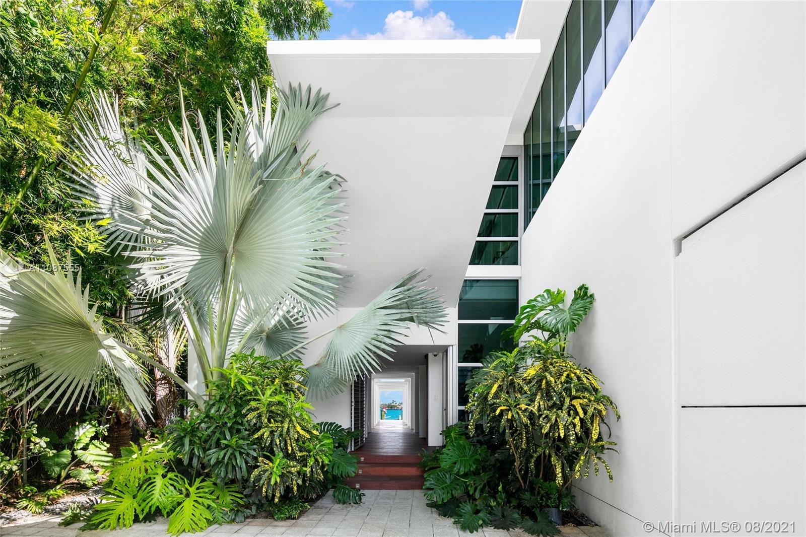 SAN MARINO ISLAND - Residential