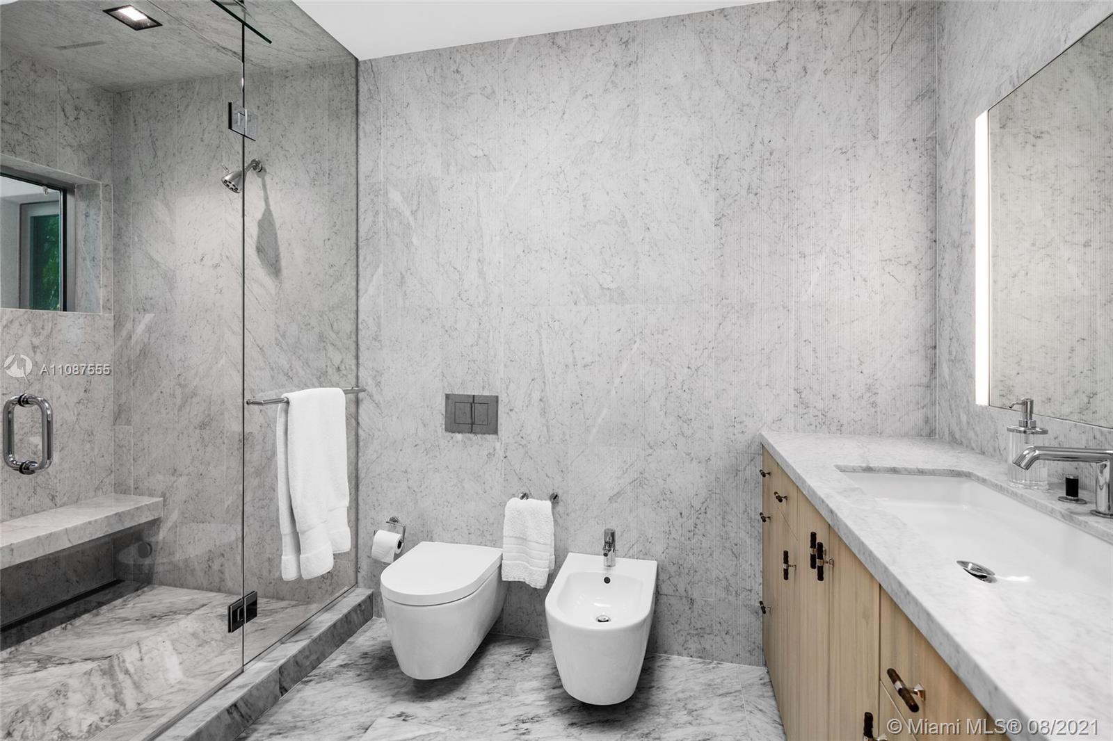 SAN MARINO ISLAND - Residential