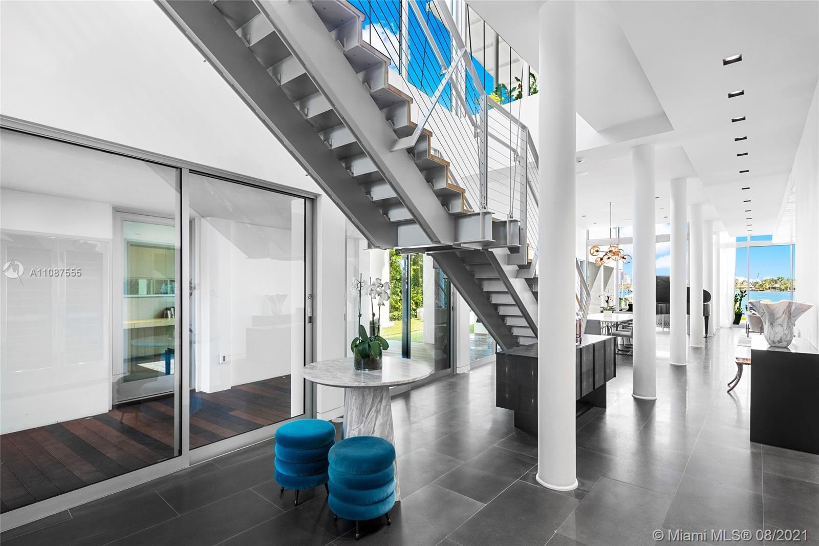 SAN MARINO ISLAND - Residential