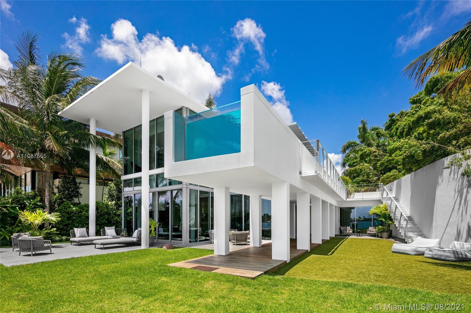 SAN MARINO ISLAND - Residential