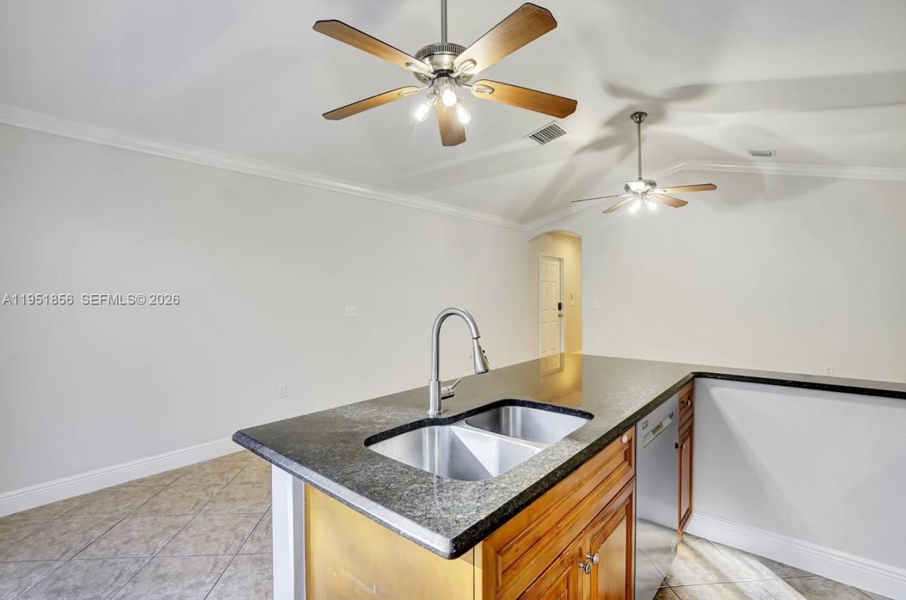 GREENLAND 5 - Residential