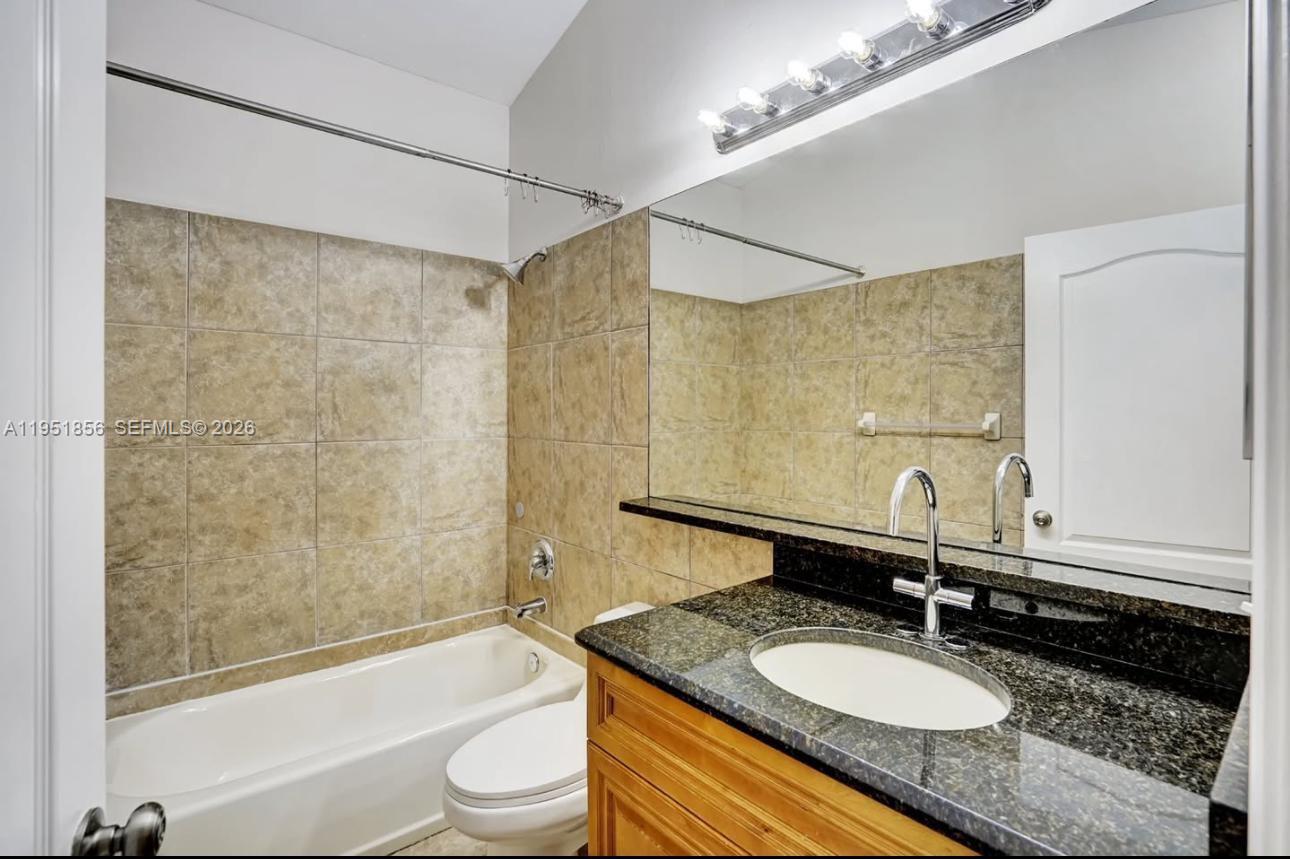 GREENLAND 5 - Residential