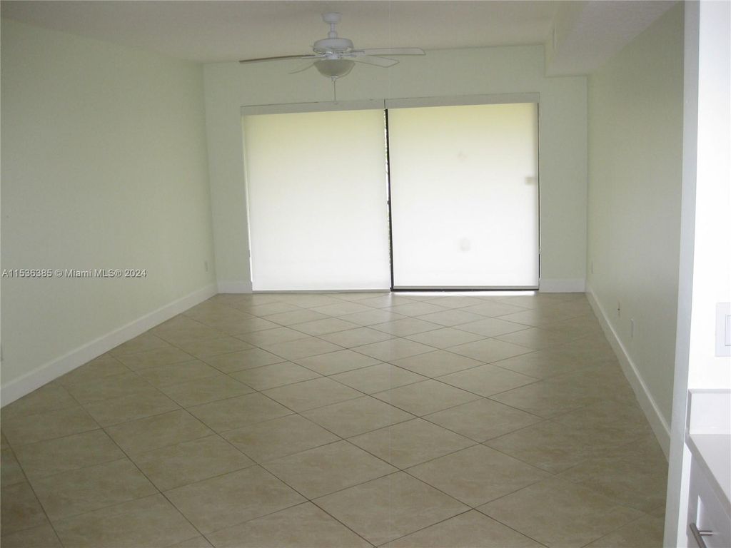 Photo of 1501 Pinecrest Cir #F, Jupiter, FL 33458 (MLS # A11536385)