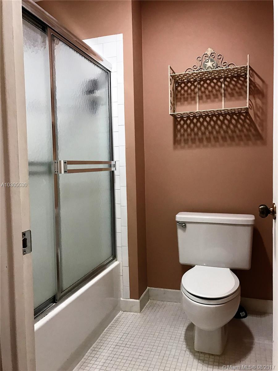 HORIZONS OF BOCA LAGO CON - Residential Lease