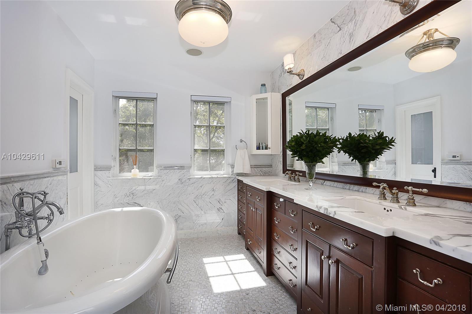 CORAL GABLES COUNTRY CLUB - Residential