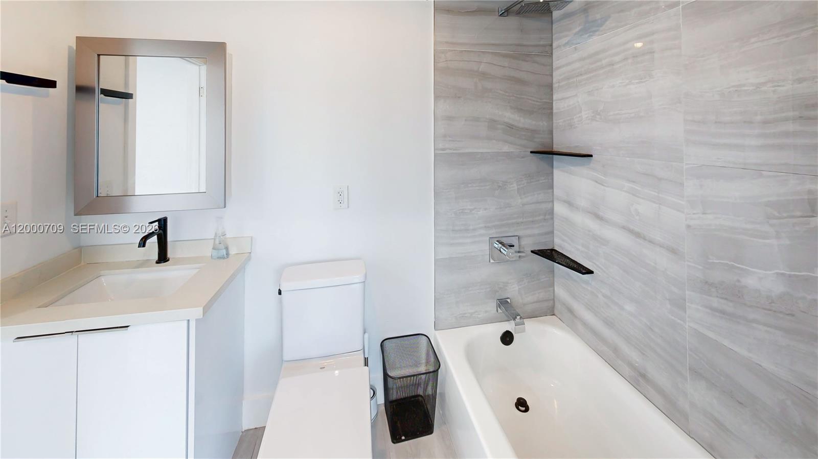 LIBERTY CITY - Residential