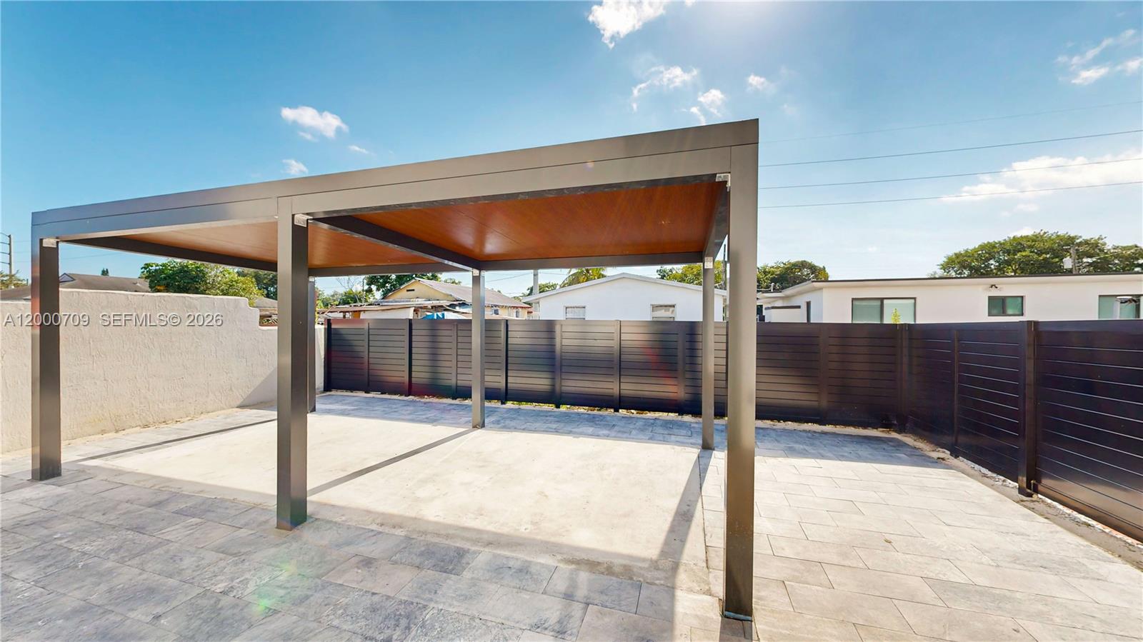 LIBERTY CITY - Residential