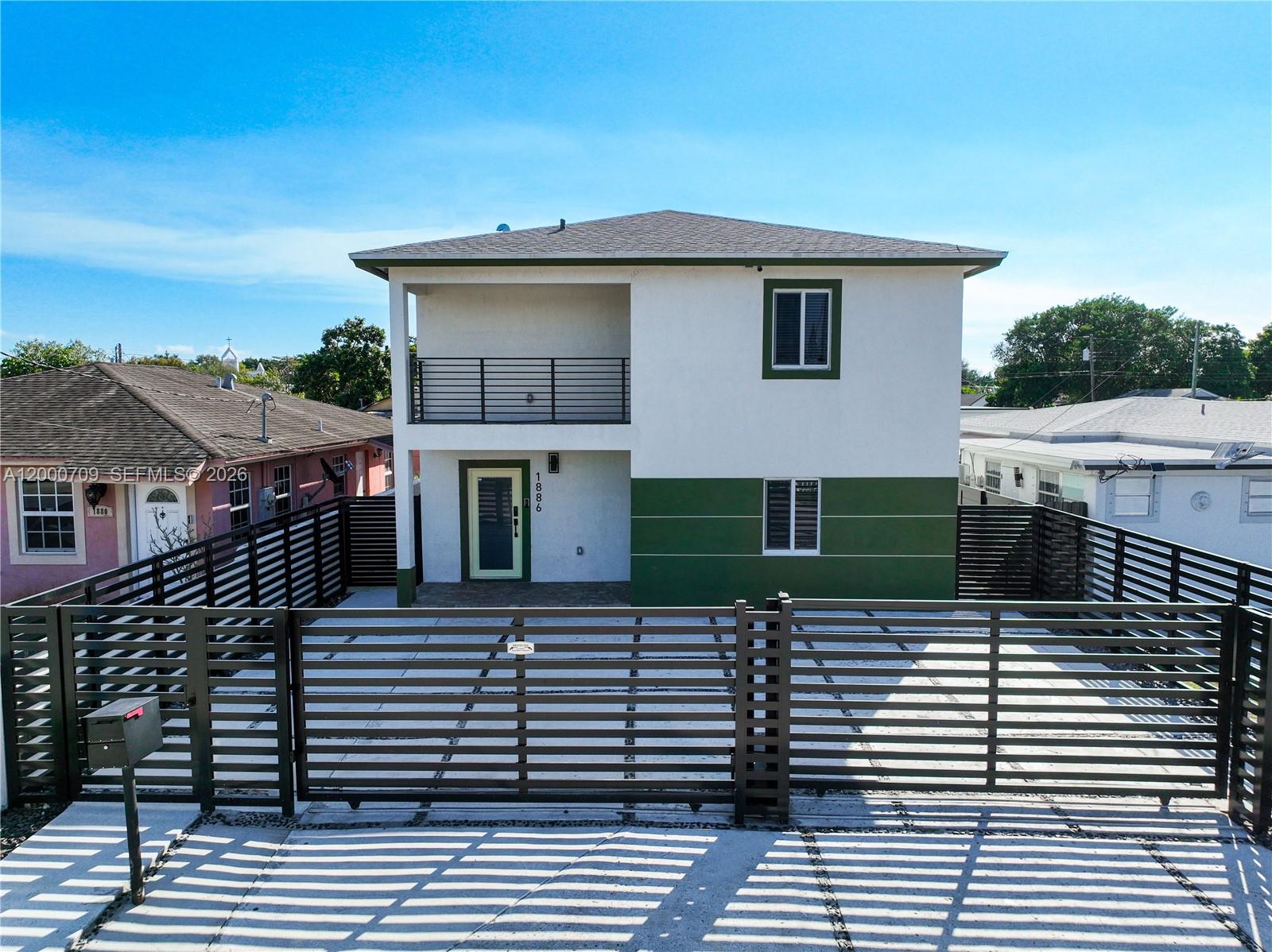 LIBERTY CITY - Residential