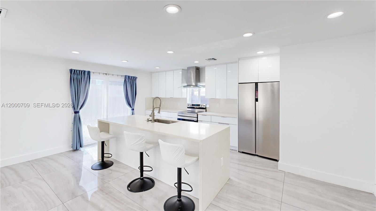 LIBERTY CITY - Residential