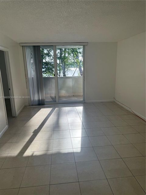 10090 NW 80th Ct 1232 Hialeah Gardens FL 33016
