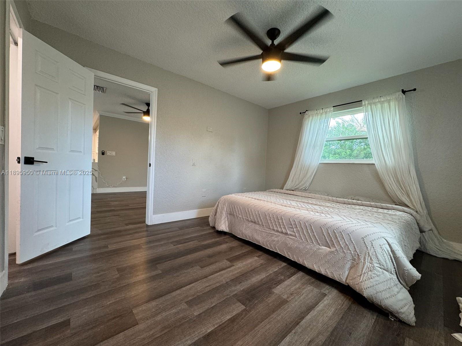 SUNRISE GOLF VILLAGE SE 20 - Residential Lease