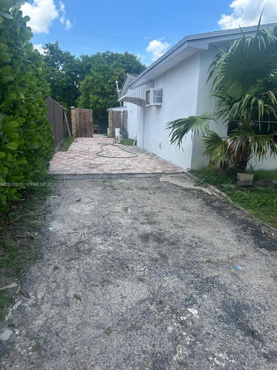 WHISPERING PINES EST SEC - Residential