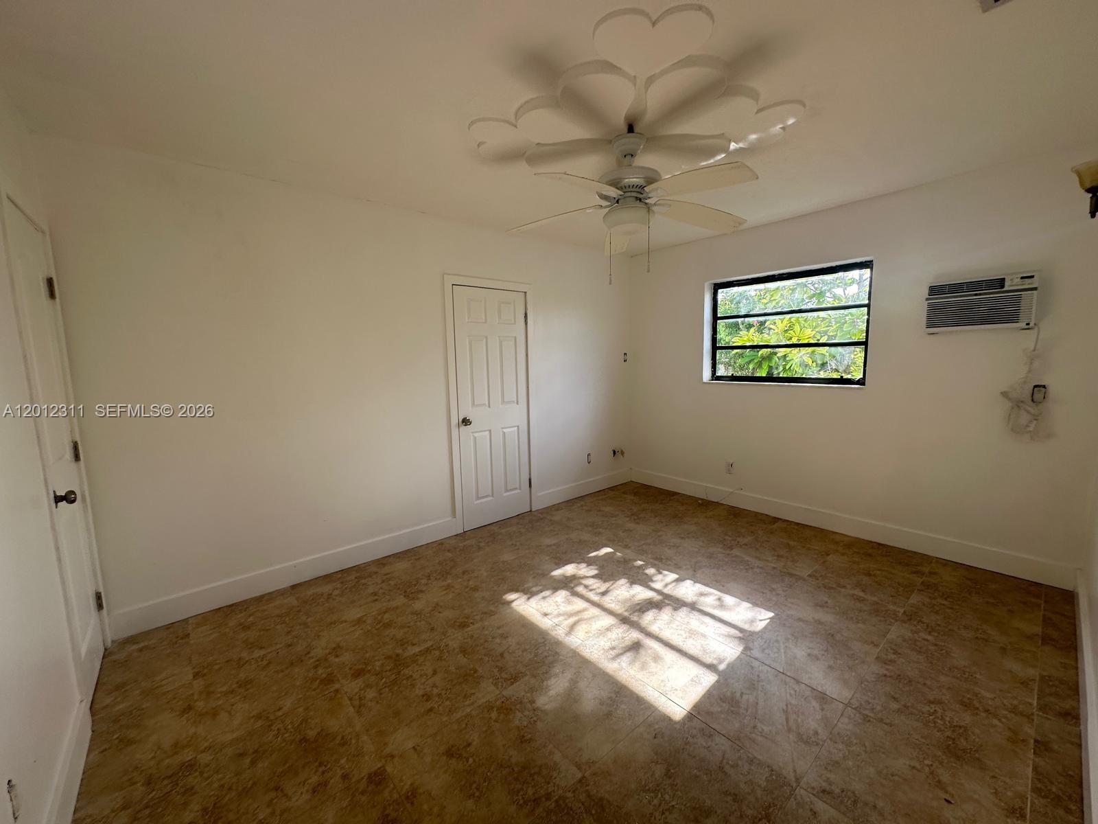 WHISPERING PINES EST SEC - Residential