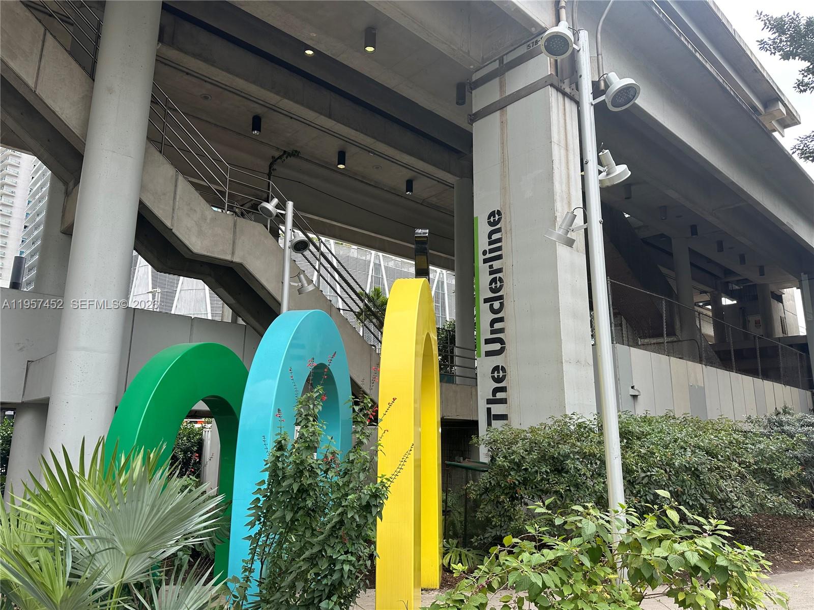 PARKVIEW AT BRICKELL COND - Residential