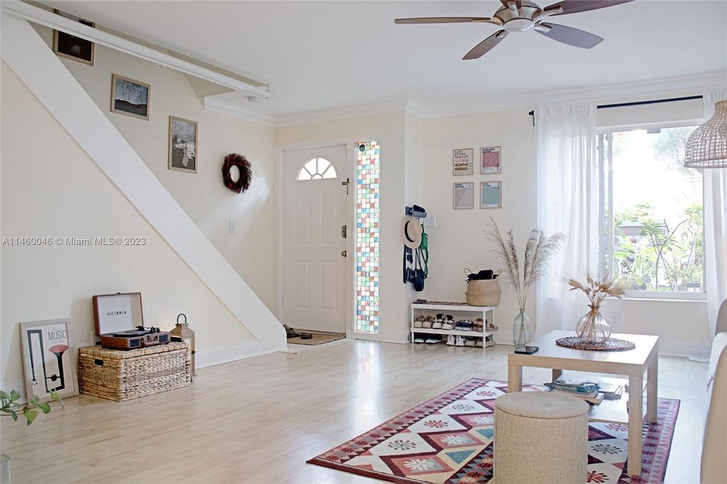 Photo of 307 SW 11th Ct #307, Fort Lauderdale, FL 33315 (MLS # A11460046)