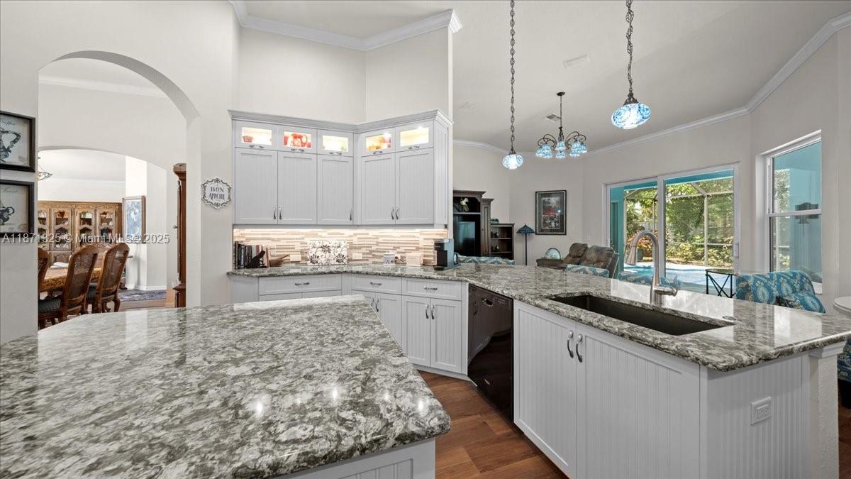 PEBBLEBROOKE LAKES - Residential