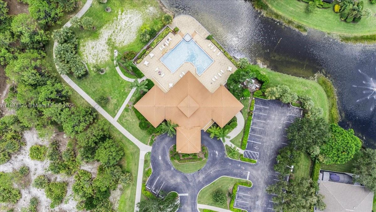 PEBBLEBROOKE LAKES - Residential