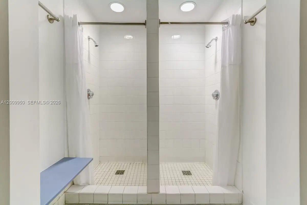 THE CLUB AT BRICKELL BAY - Residential