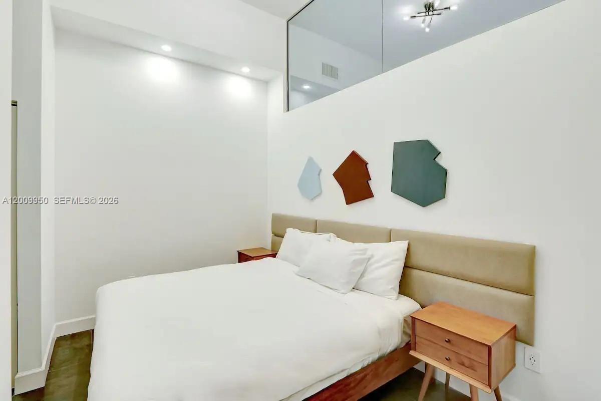 THE CLUB AT BRICKELL BAY - Residential