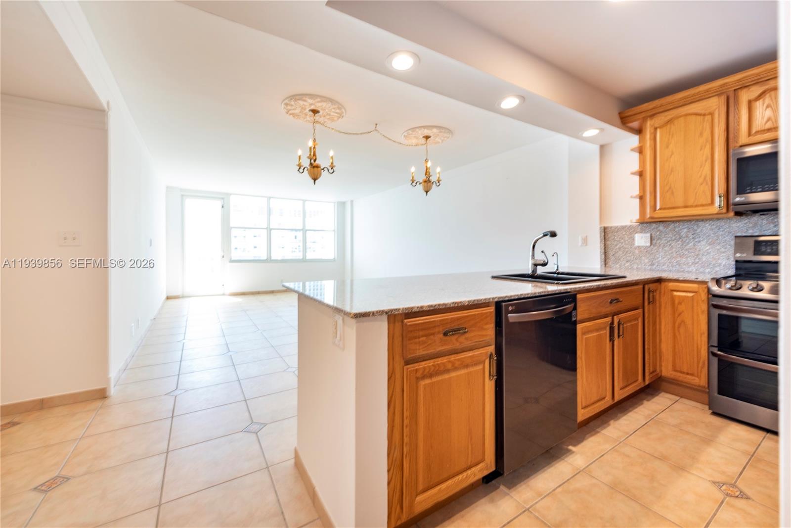 SEA AIR TOWERS CONDO - Residential