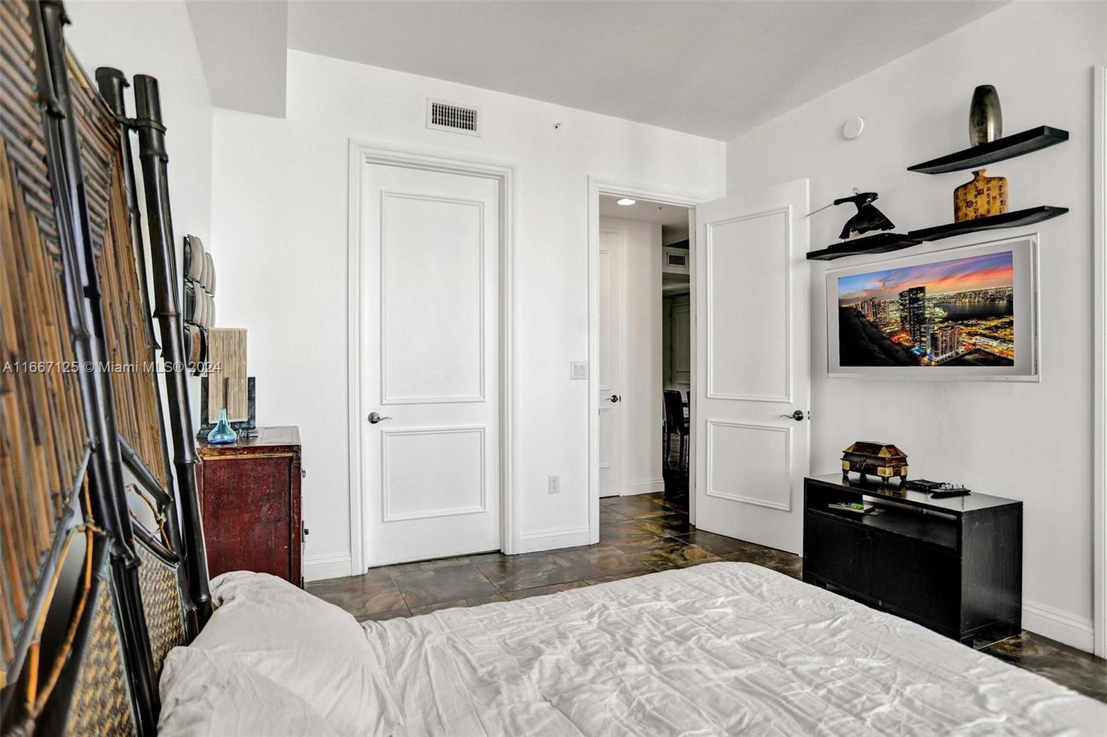 TRUMP PALACE CONDO - Residential