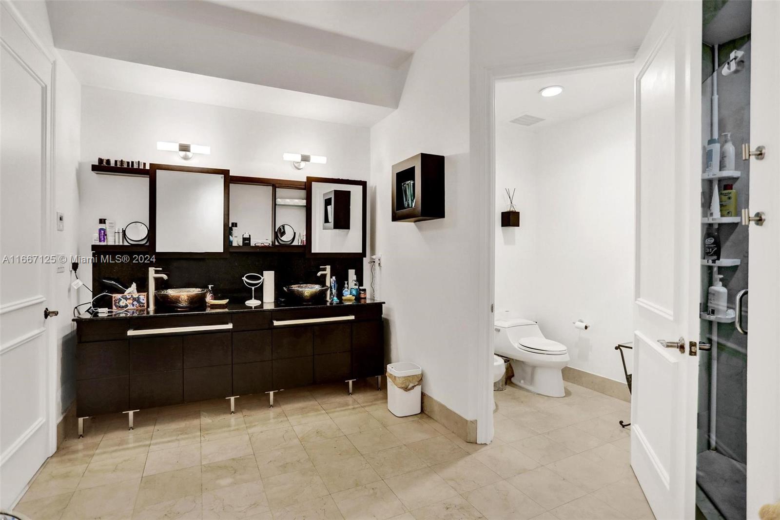 TRUMP PALACE CONDO - Residential