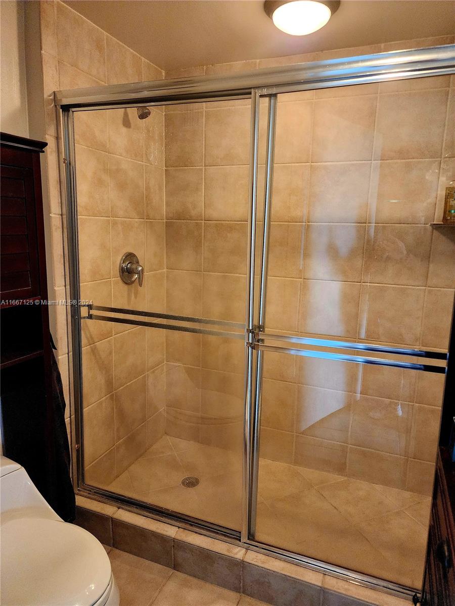 TRUMP PALACE CONDO - Residential