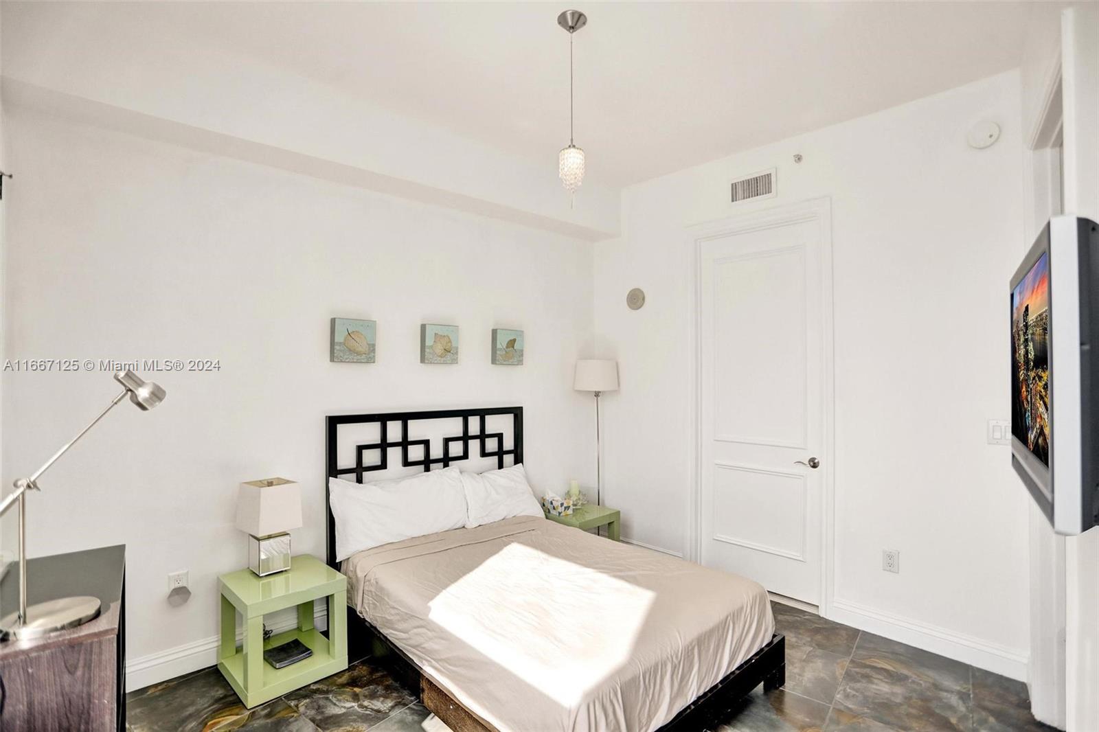 TRUMP PALACE CONDO - Residential