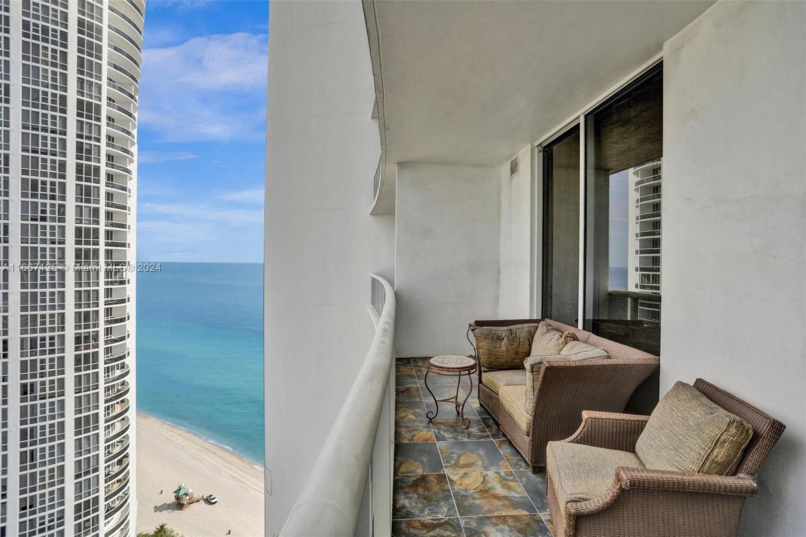 TRUMP PALACE CONDO - Residential