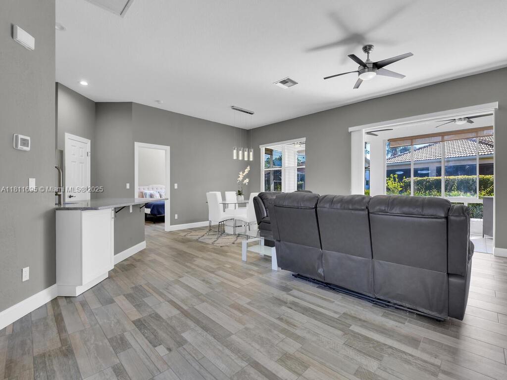 DEL VERA COUNTRY CLUB - Residential