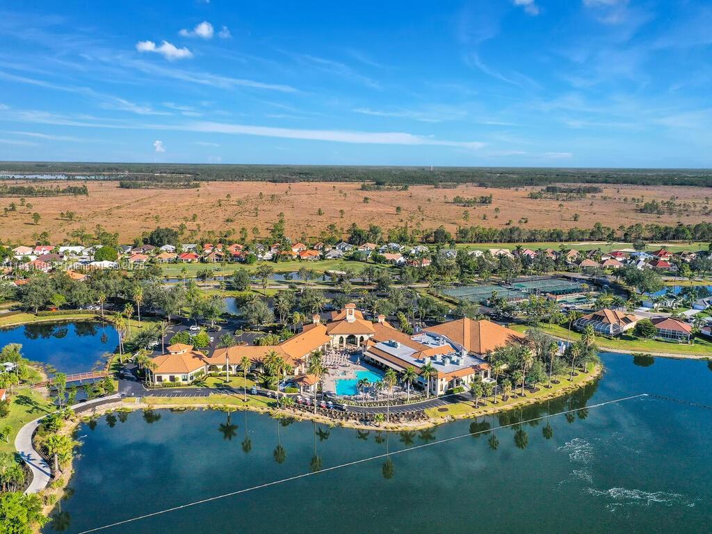 DEL VERA COUNTRY CLUB - Residential