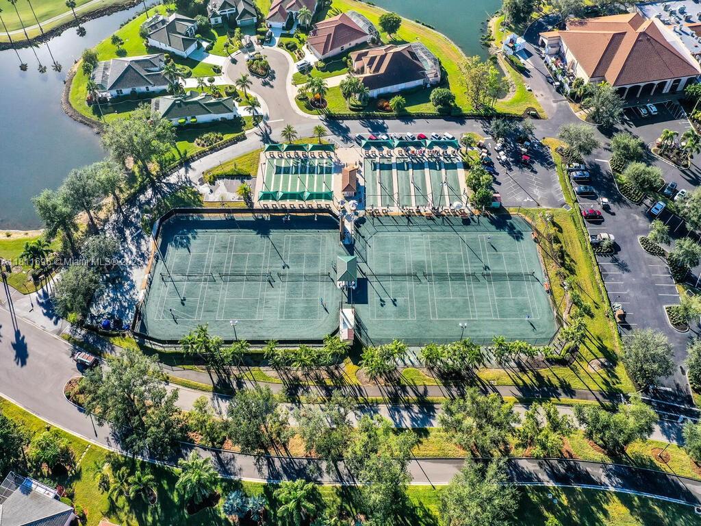 DEL VERA COUNTRY CLUB - Residential