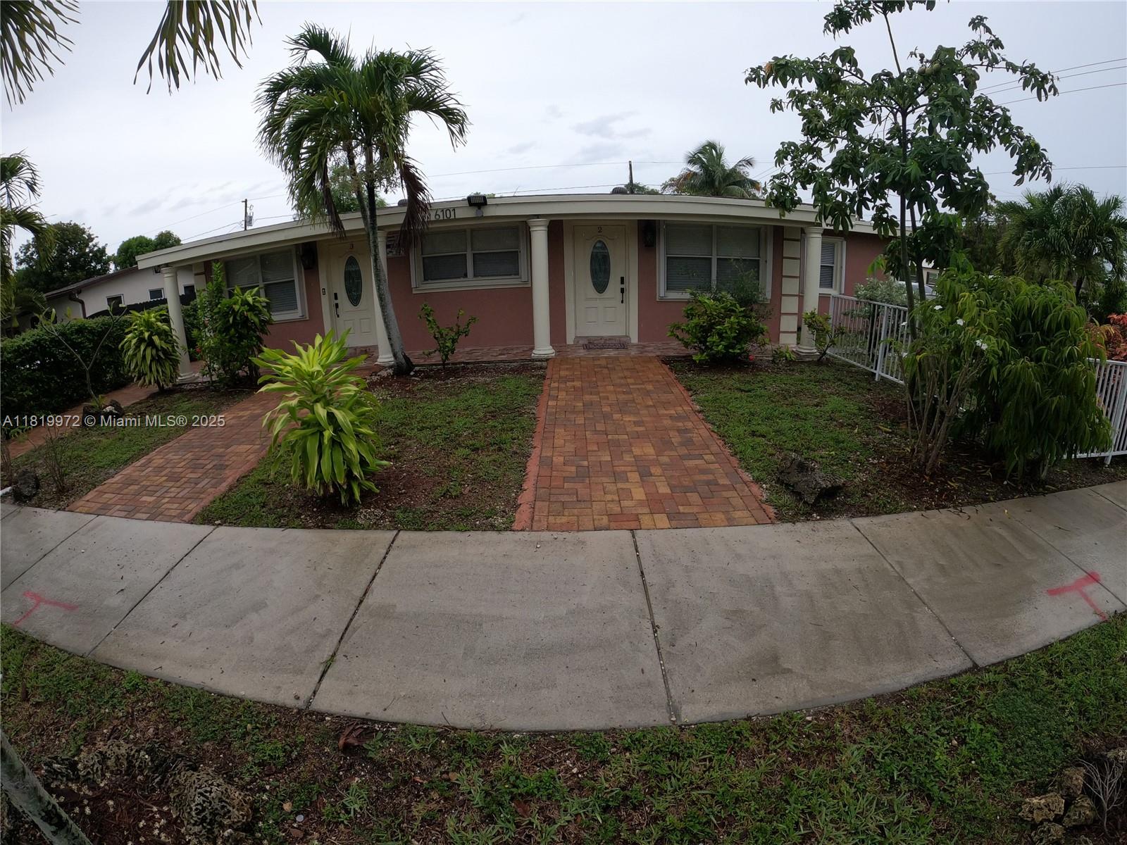 BEVERLY PARK - Residential Lease