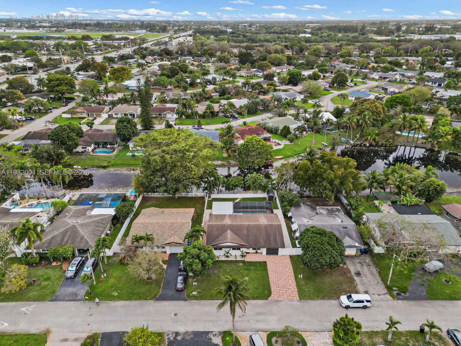 PALM-AIRE VILLAGE 2ND SEC - Residential