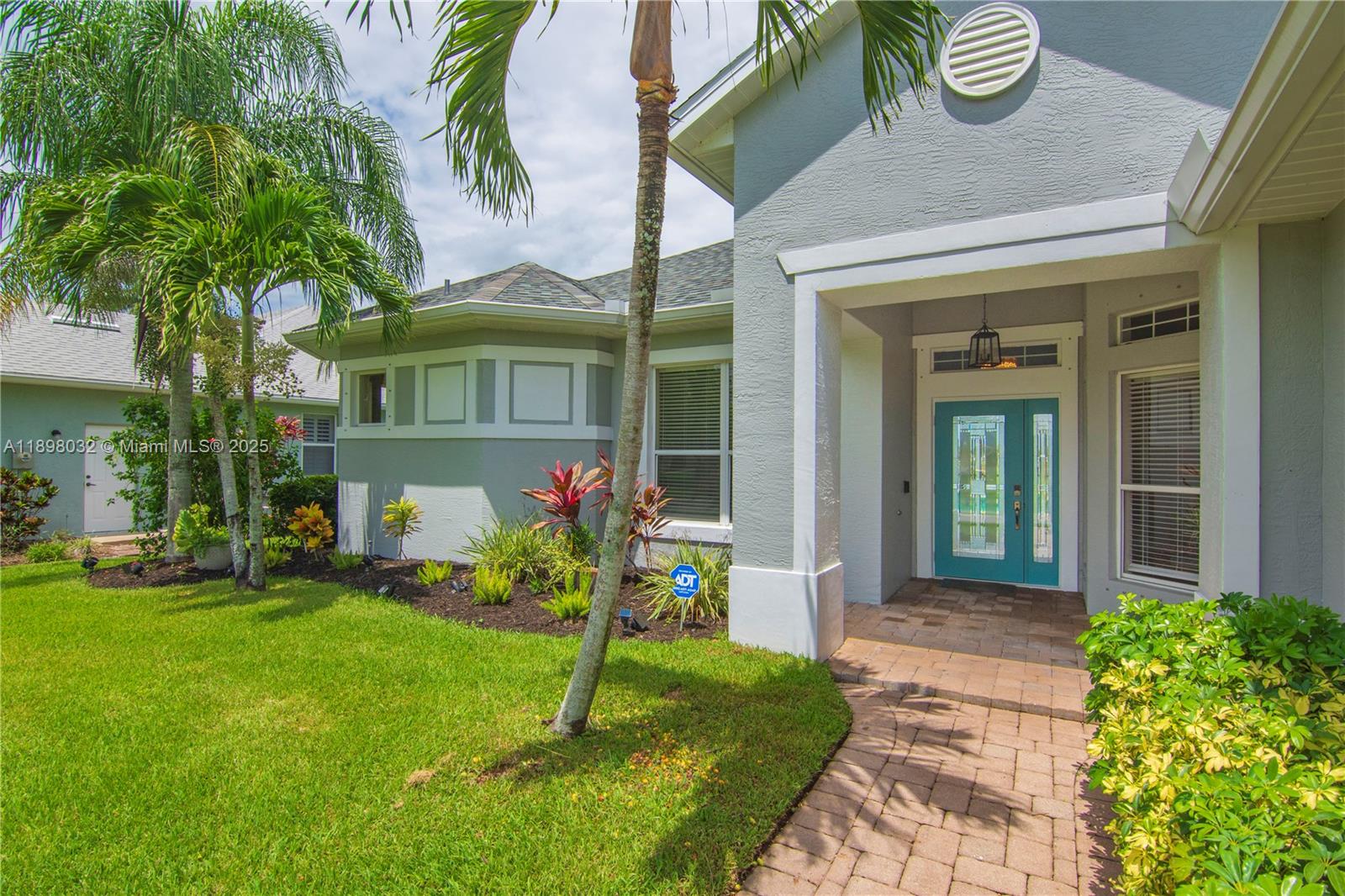4670 SW Stephanie Ln SW, Vero Beach, FL, 32968/$619,900 1 4670 SW Stephanie Ln SW