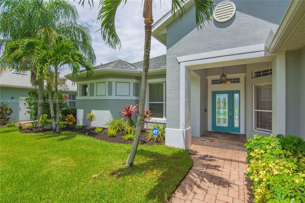 Photo of 4670 SW Stephanie Ln SW, Vero Beach, FL 32968 (MLS # A11898032)