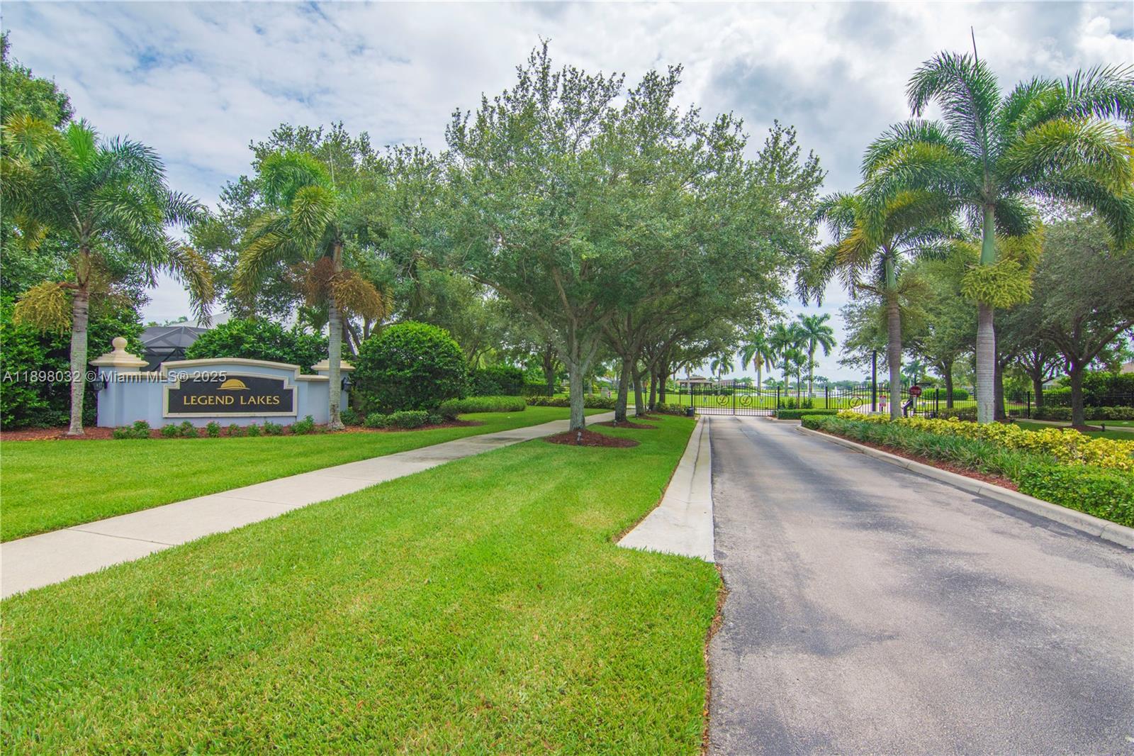 LEGEND LAKES PD PHASE II - Residential