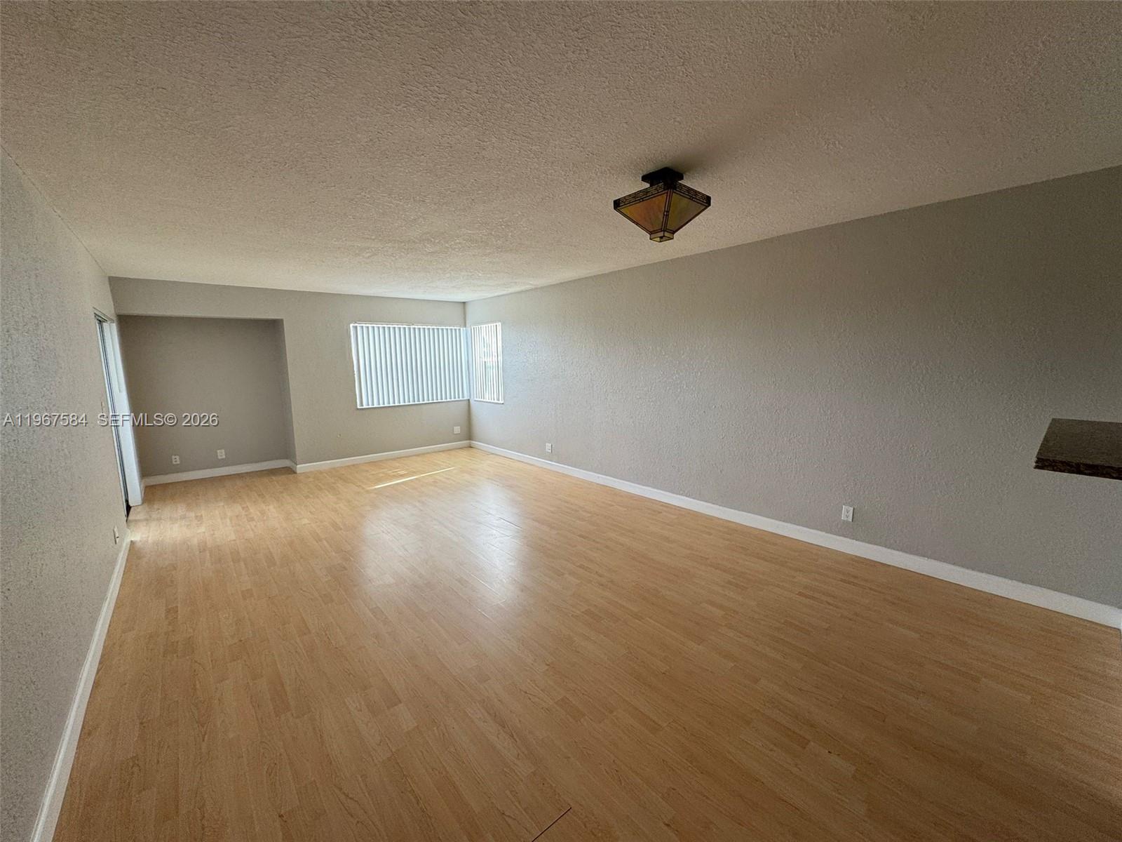 LAKES OF INVERRARY CONDO - Residential